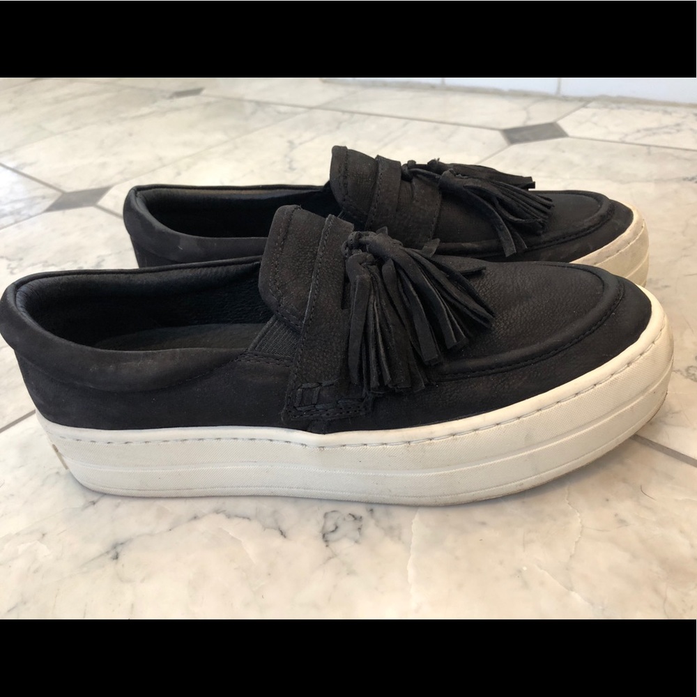 Size 7 J/Slides slip on Hallie leather loafer